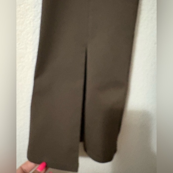 ALO Yoga Airbrush High Waist Flutter Leggings. Chocolate Brown Flare w Split. - Picture 13 of 16